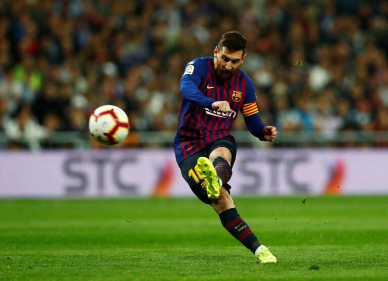 Lực Sút Của Messi Bao Nhiêu Km/h? Giải Đáp Chuẩn Xác Nhất 63 Luc Sut Cua Messi Bao Nhieu Km h Giai Dap Chuan Xac Nhat